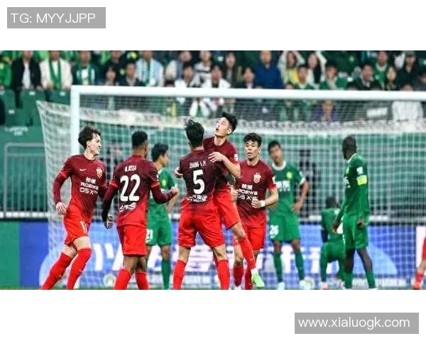 2023年足球明星出场盛况回顾与精彩瞬间盘点